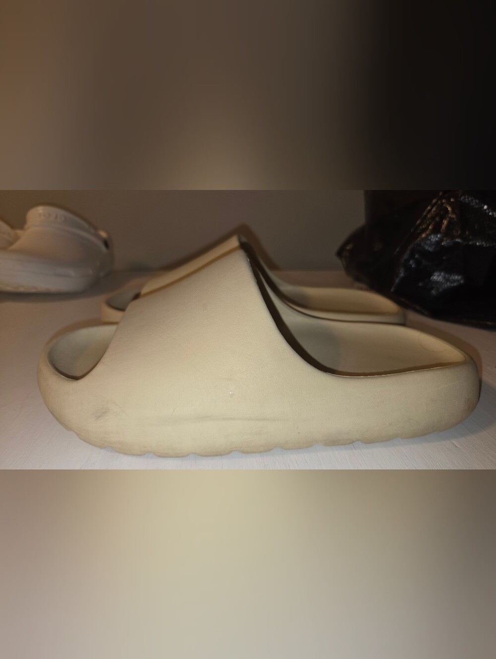 Slides Size Womens 8 Cream/beige